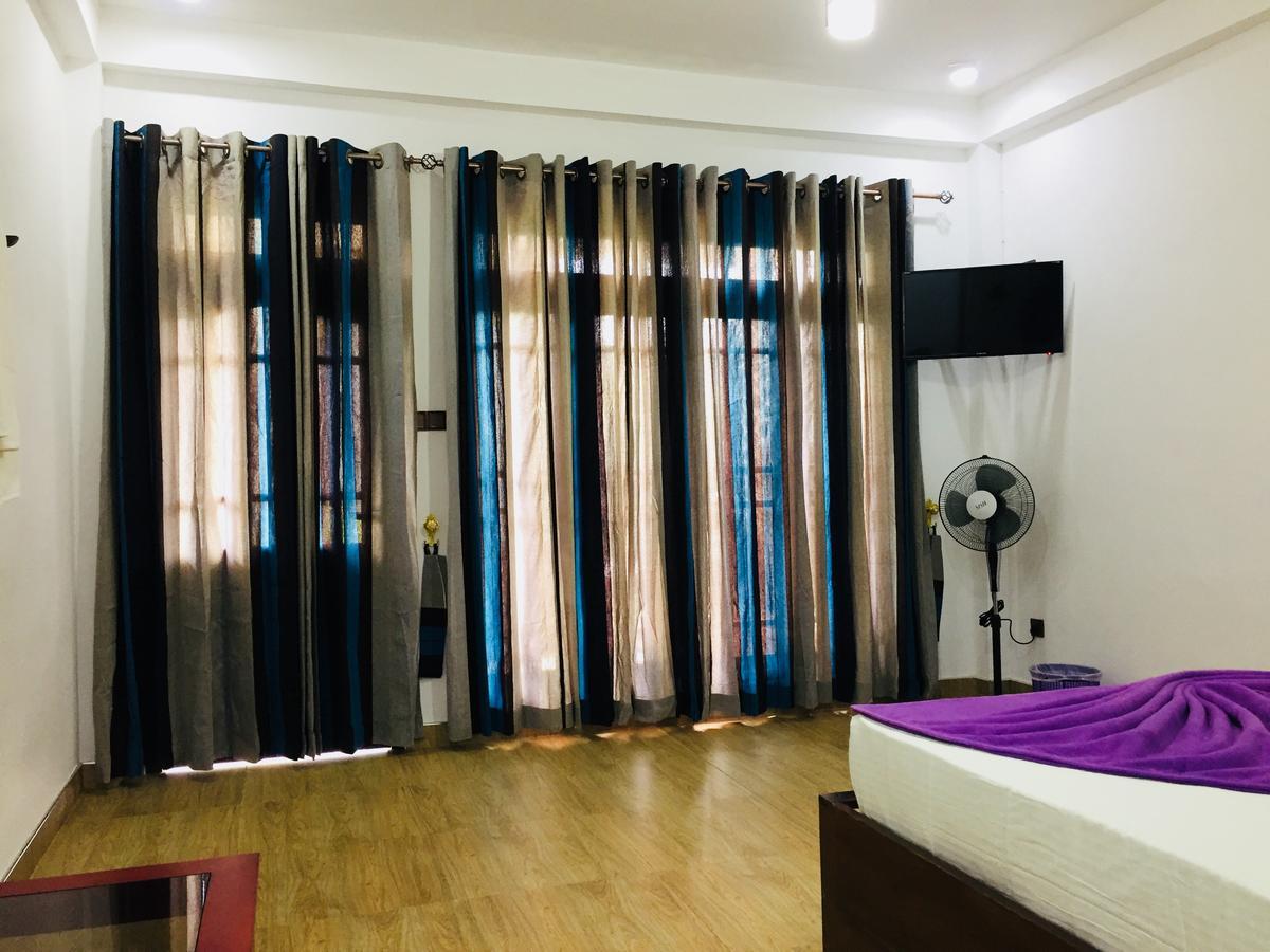 सराय Lavendra Paradise