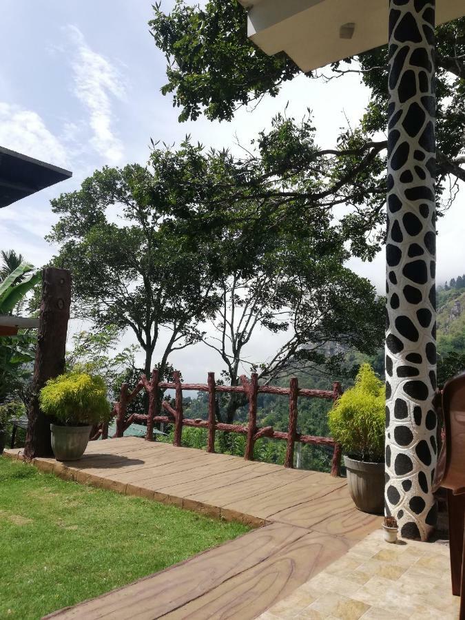 सराय Lavendra Paradise
